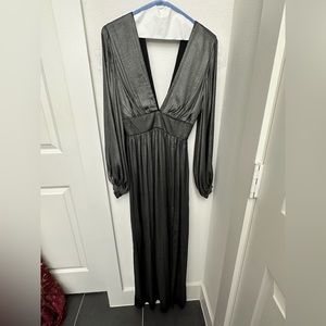 Zella Metallic Plunging V-Neck Column Gown, GIANNI BINI, size 0